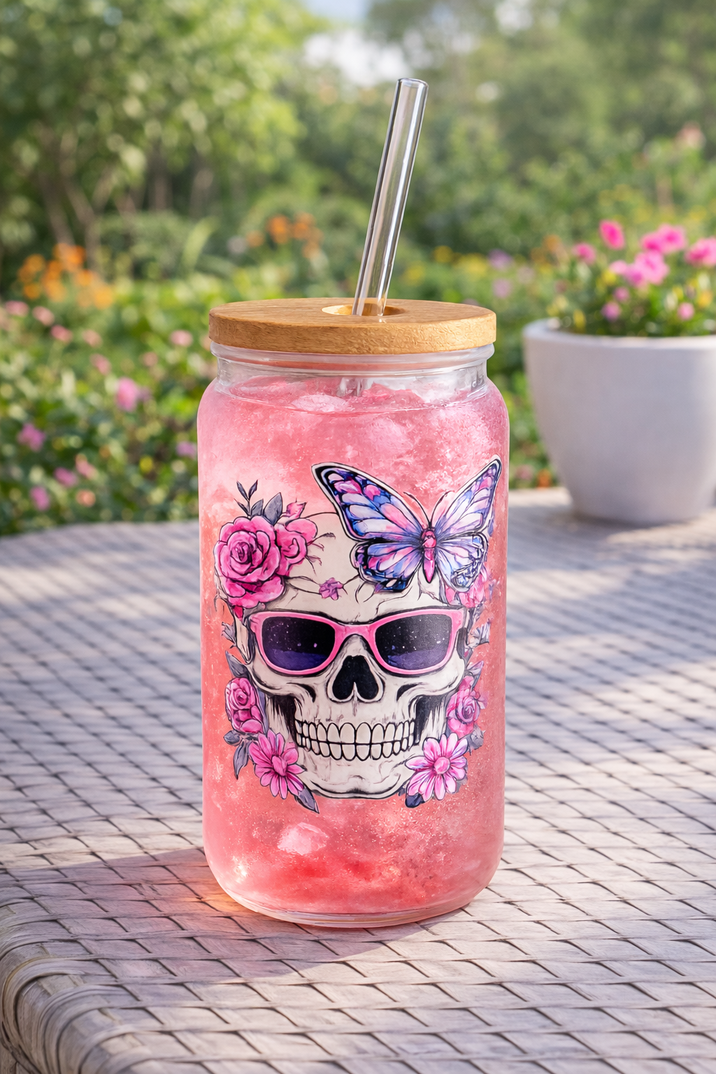 Trinkbecher Totenkopf mattiert– Rose Skull